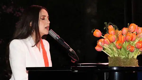 نشان سلطنتی کارسو None سایت ترکنما