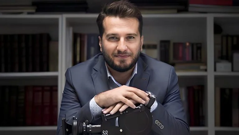 واکنش جان یامان به شایعات افزایش وزن پیش از سریال ترک عصیانگر (El Turco) 1 واکنش جان یامان