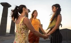 فصل دوم سریال مردان The Gentlemen سایت ترکنما