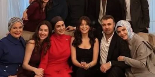 سریال شربت زغال اخته Kızılcık Şerbeti سایت ترکنما