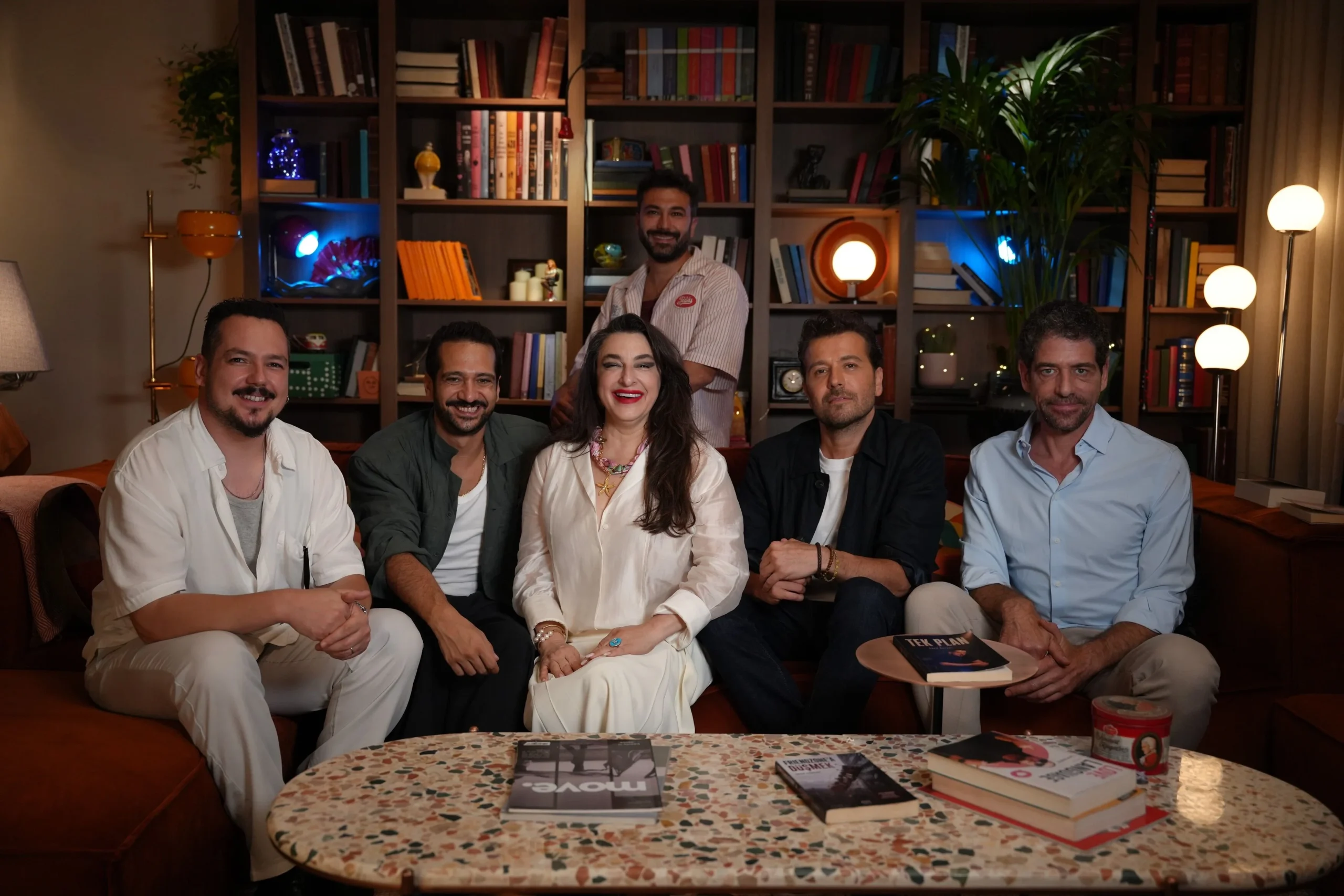 اسرا درماجی اوغلو زن تنها Karma سایت ترکنما